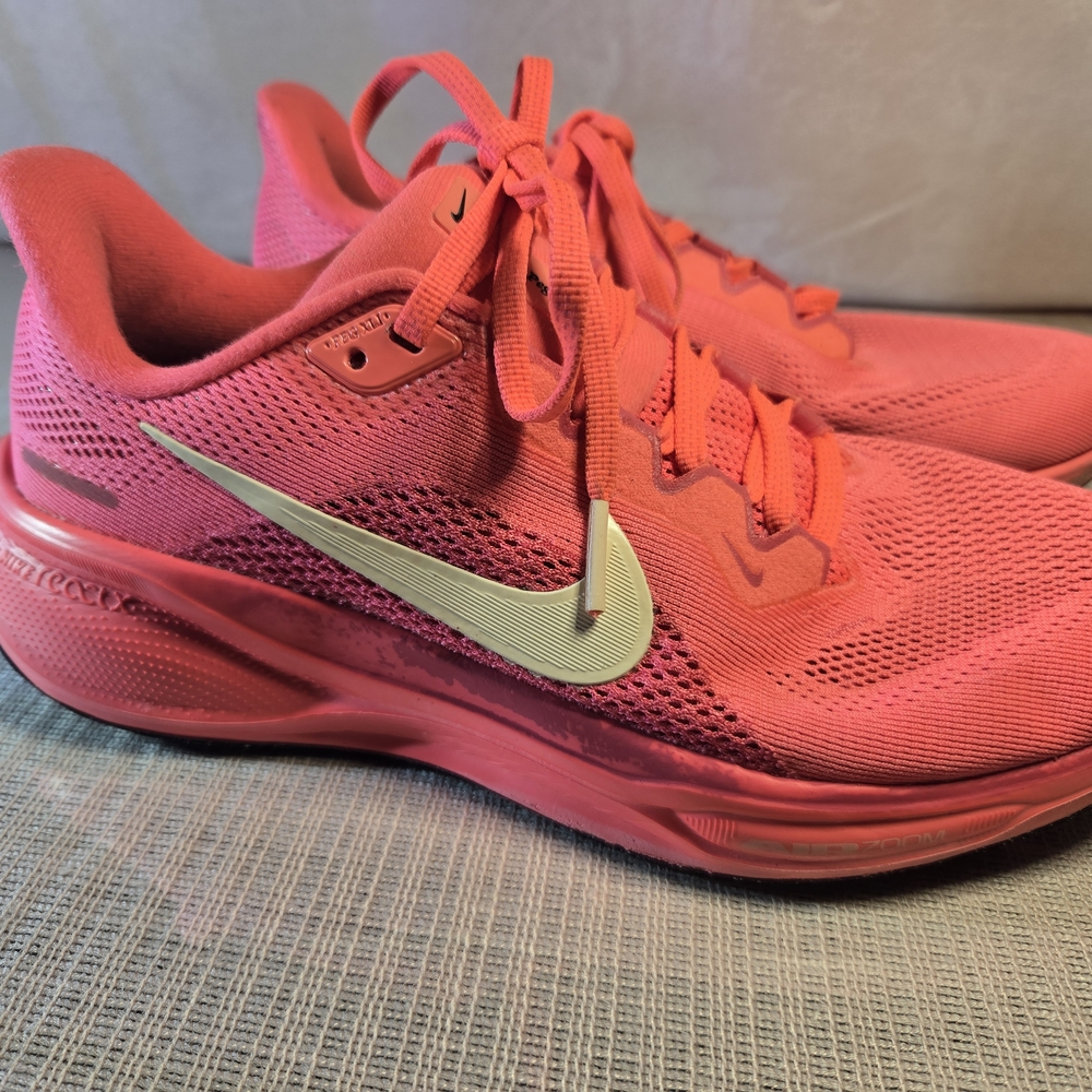 Nike Women’s Coral Pink Sneakers with White Swoosh